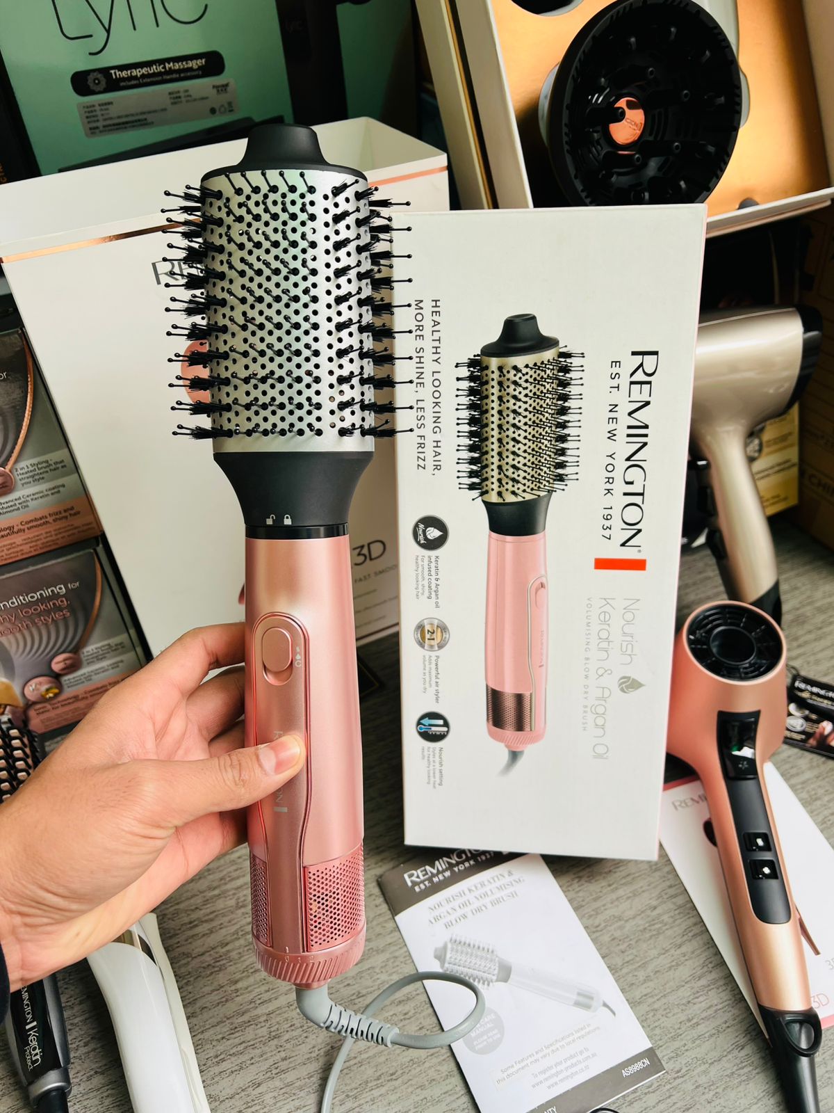 Remington 2 in 1 Nourish Keratin & Argan Oil Volumising Blow Dry Brush