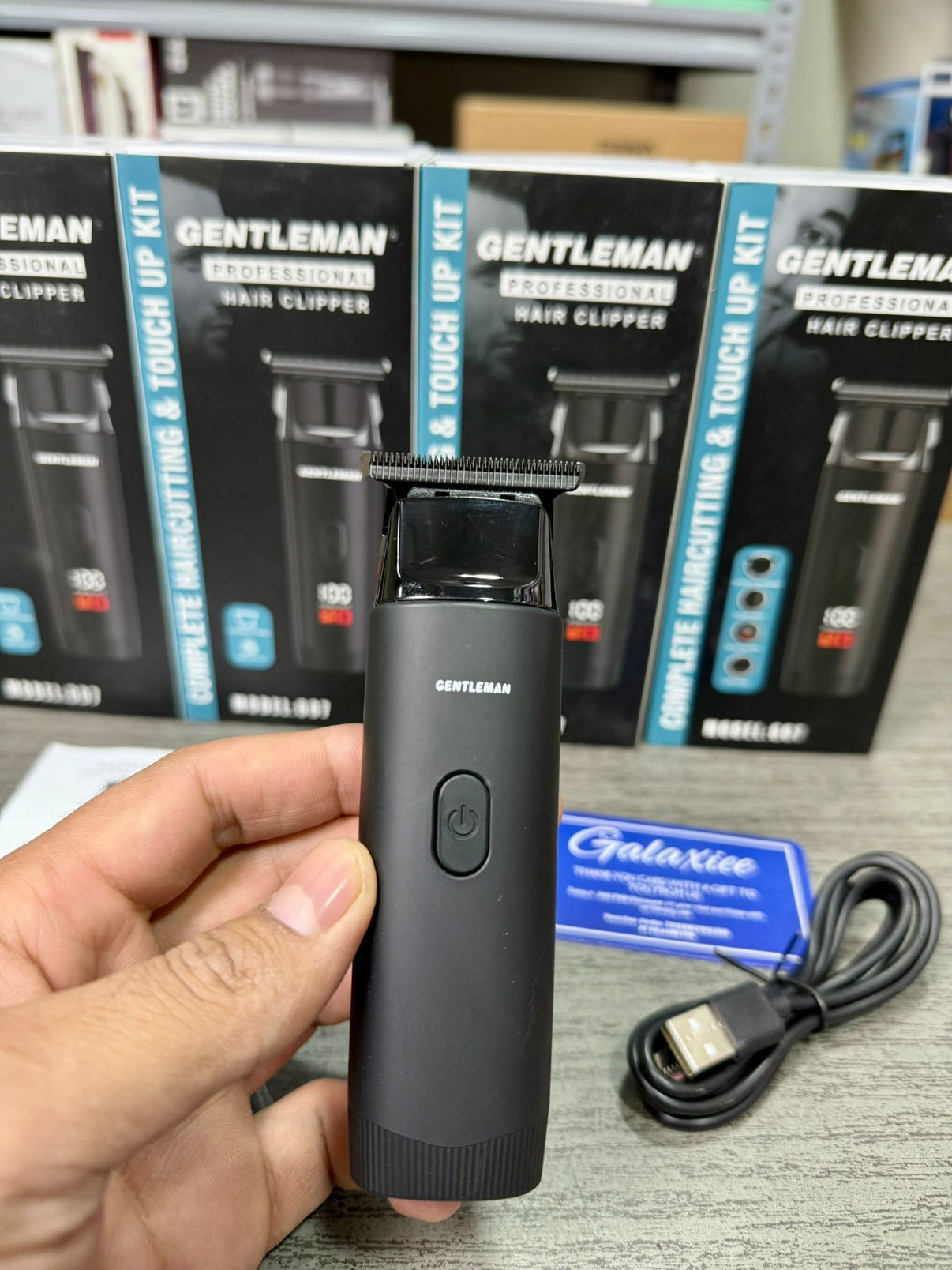 Premium Cordless Hair & Beard Trimmer – Model 607