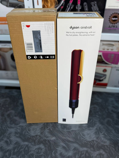 Dyson Airstrait straightens your hair WET TO DRY